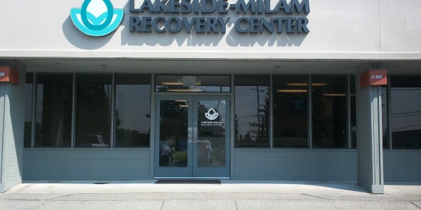 Lakeside Milam